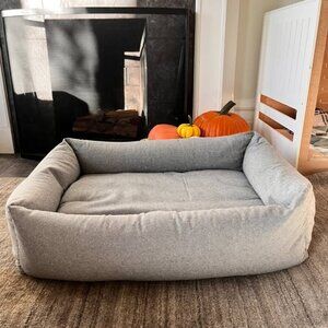 Luxury Dog Bed – “Sleepy Deluxe Tweed Grey” by Cloud7